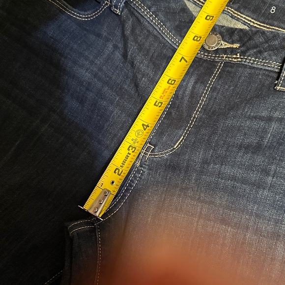 A188. Simply Vera Vera Wang Women's Skinny Jeans - Dark Blue - Picture 7 of 10